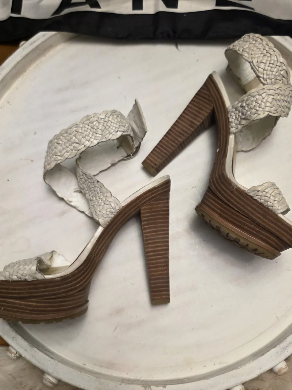 Jessica Simpson Braided Platform Sandals -White. Size 7.5